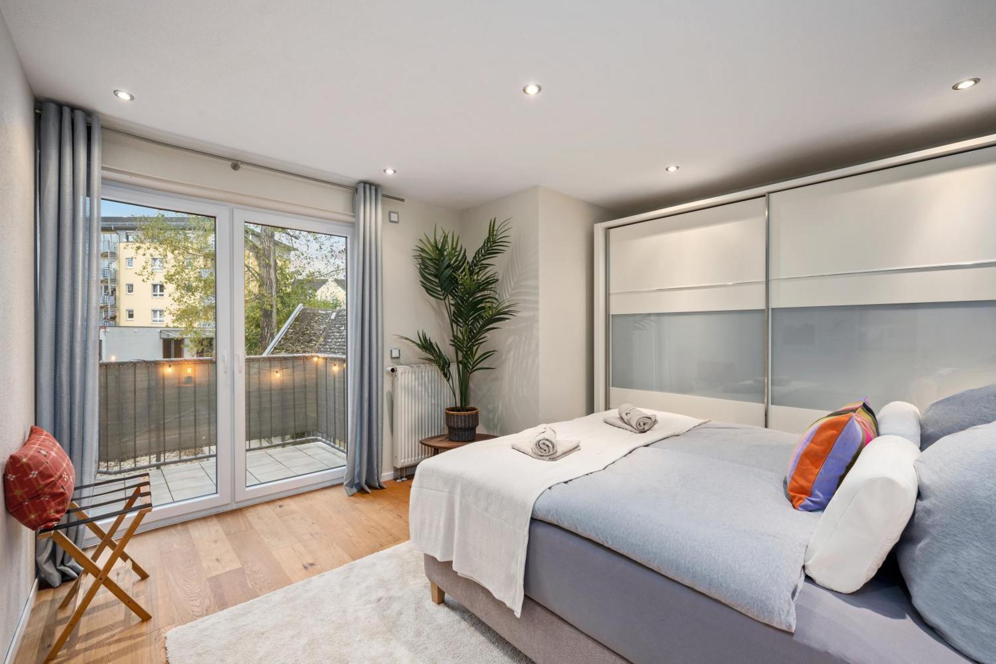 Edler Wohnraum Schwanenteich-Suite Mit Balkon, Kaffeevollautomat, Lift & Parkplatz Zwickau Exteriör bild