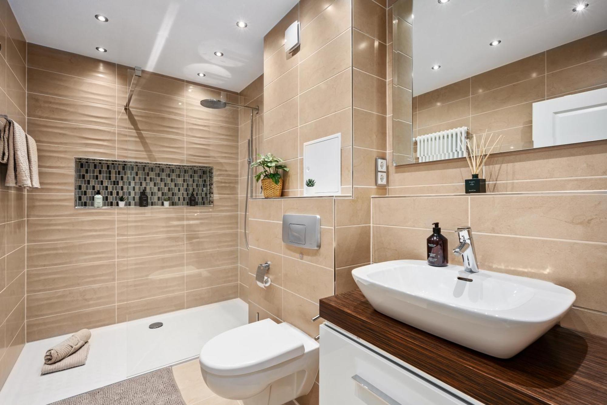 Edler Wohnraum Schwanenteich-Suite Mit Balkon, Kaffeevollautomat, Lift & Parkplatz Zwickau Exteriör bild