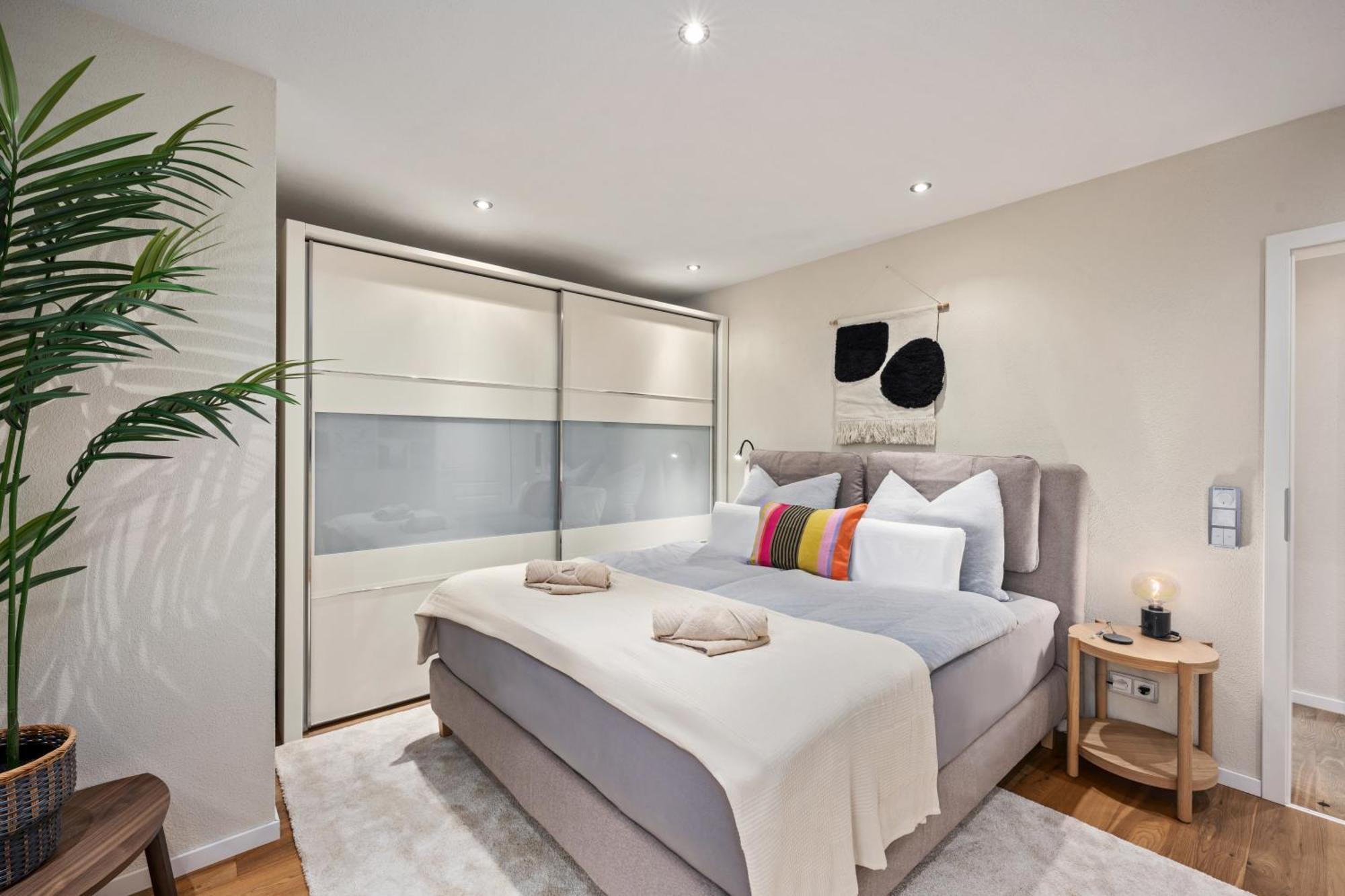 Edler Wohnraum Schwanenteich-Suite Mit Balkon, Kaffeevollautomat, Lift & Parkplatz Zwickau Exteriör bild