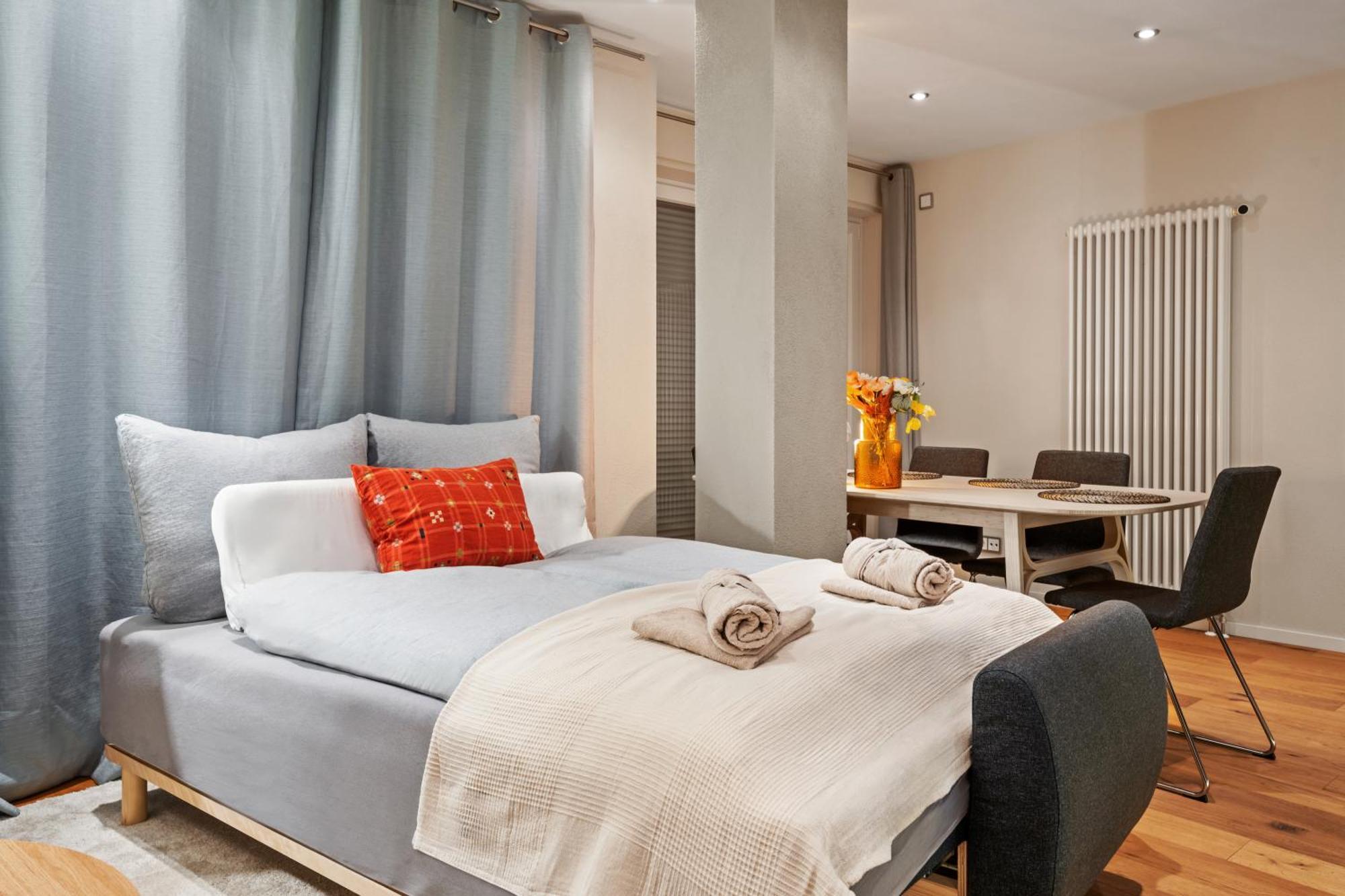 Edler Wohnraum Schwanenteich-Suite Mit Balkon, Kaffeevollautomat, Lift & Parkplatz Zwickau Exteriör bild